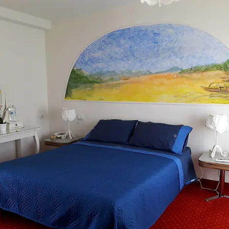 Nautilus Hotel