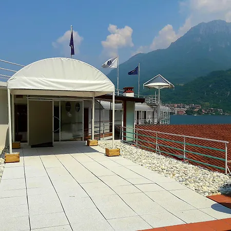 מלון Nautilus ואלמדררה