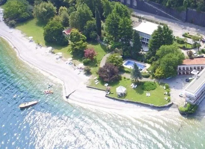 Nautilus ホテル ヴァルマドレーラ