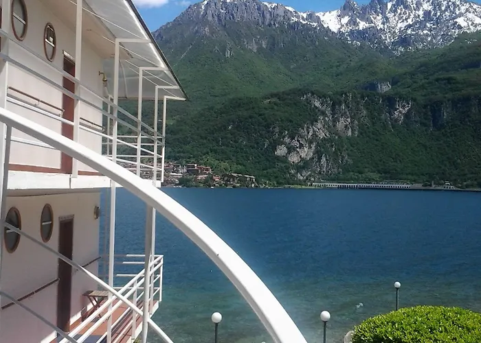 ホテル Nautilus 3*