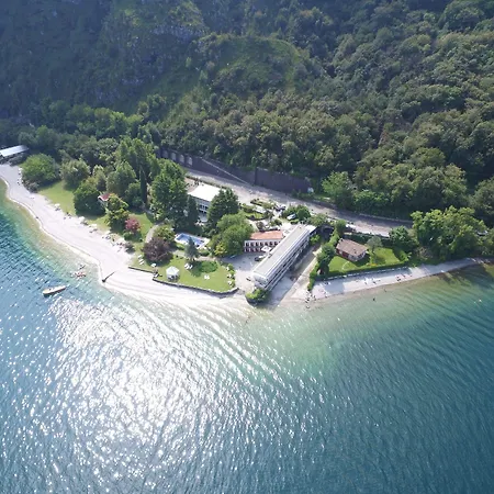 Отель Nautilus 3*