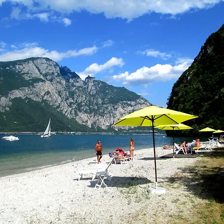 Nautilus Отель Вальмадрера